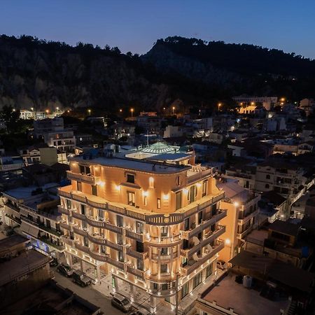 Exanimo Luxury Apartments Zakynthos Town Ngoại thất bức ảnh