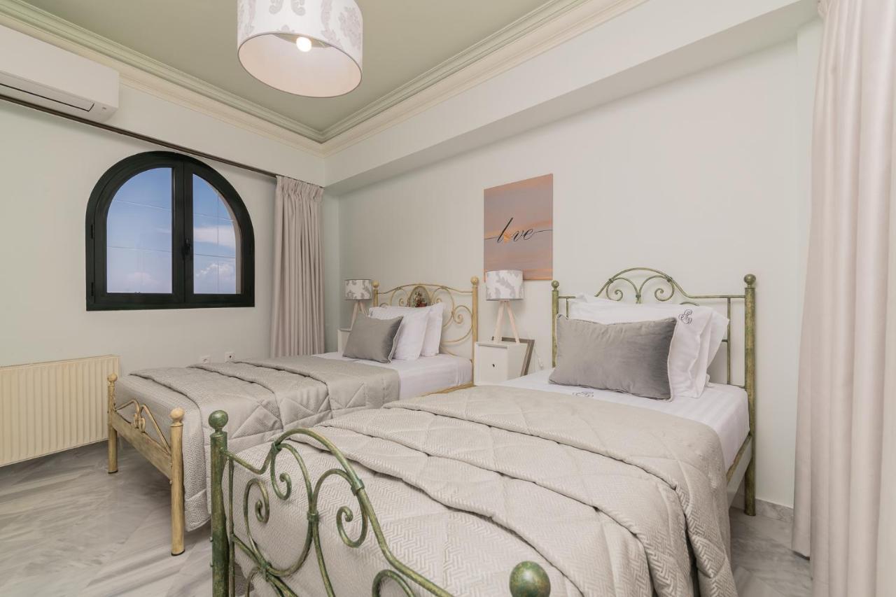Exanimo Luxury Apartments Zakynthos Town Ngoại thất bức ảnh
