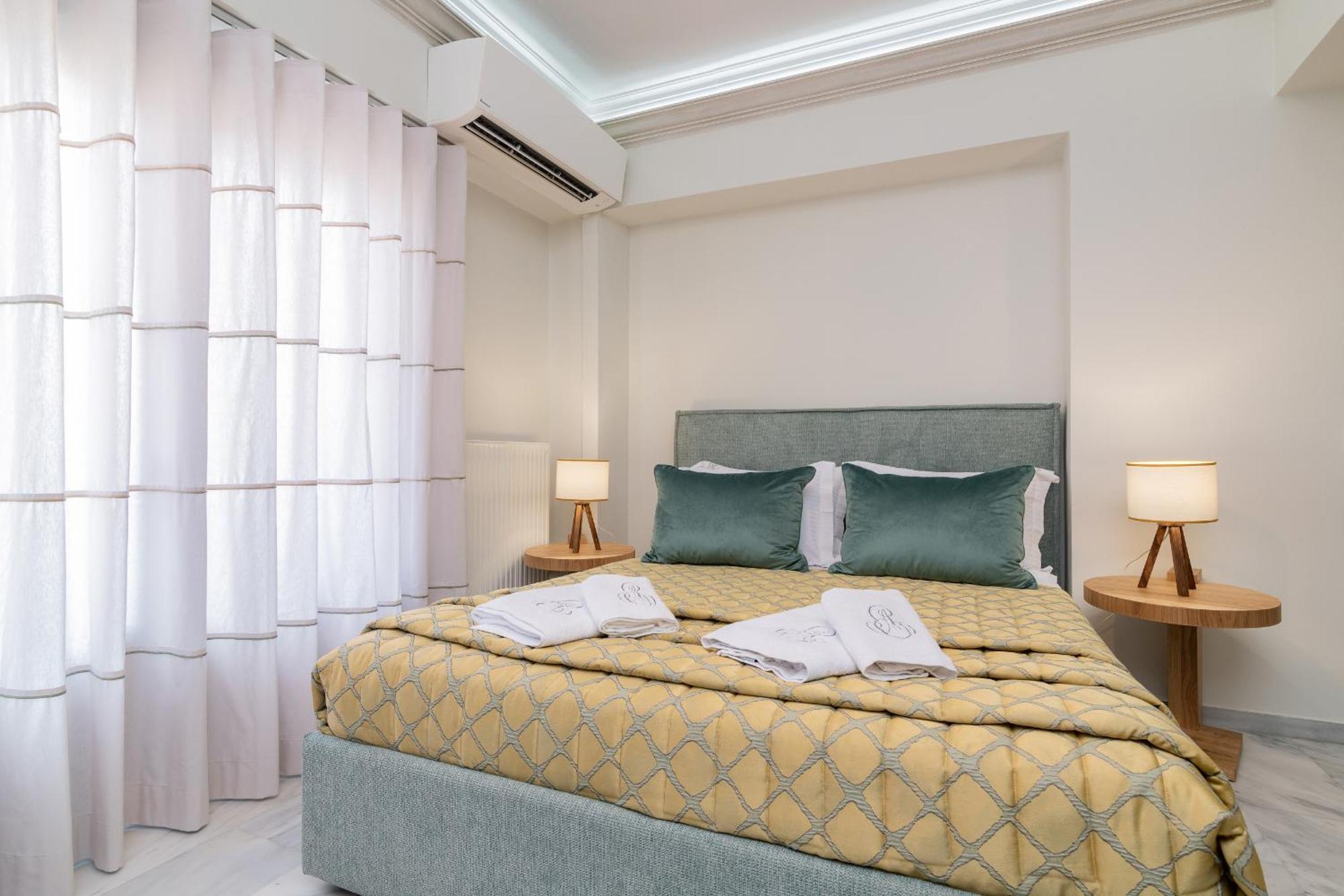 Exanimo Luxury Apartments Zakynthos Town Ngoại thất bức ảnh