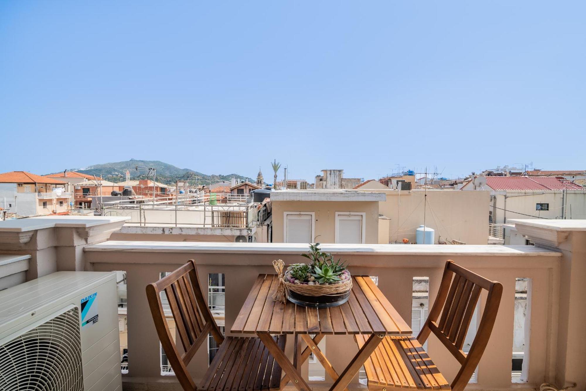 Exanimo Luxury Apartments Zakynthos Town Ngoại thất bức ảnh